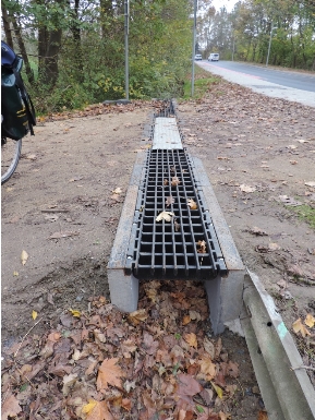 X:\68_1\Naturschutz\Fachthemen\ab 2020\11 Landschaftsplanung_Naturschutz\11_8 Artenschutz\11_8_3 Besonderer Artenschutz\11_8_3_6 Amphibien\Stopprinne.JPG